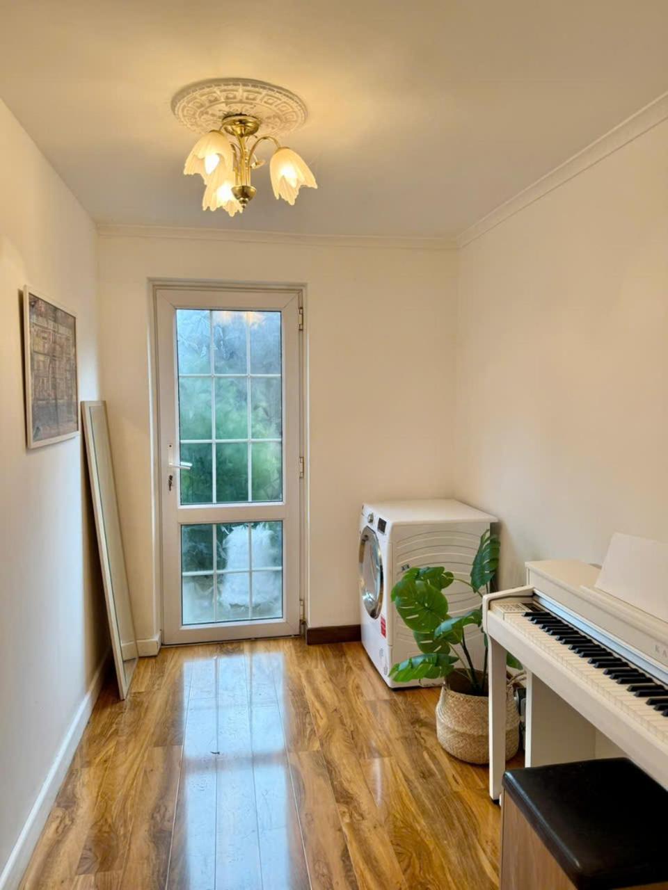 Cozy House Tower Bridge Station Walk Appartamento *